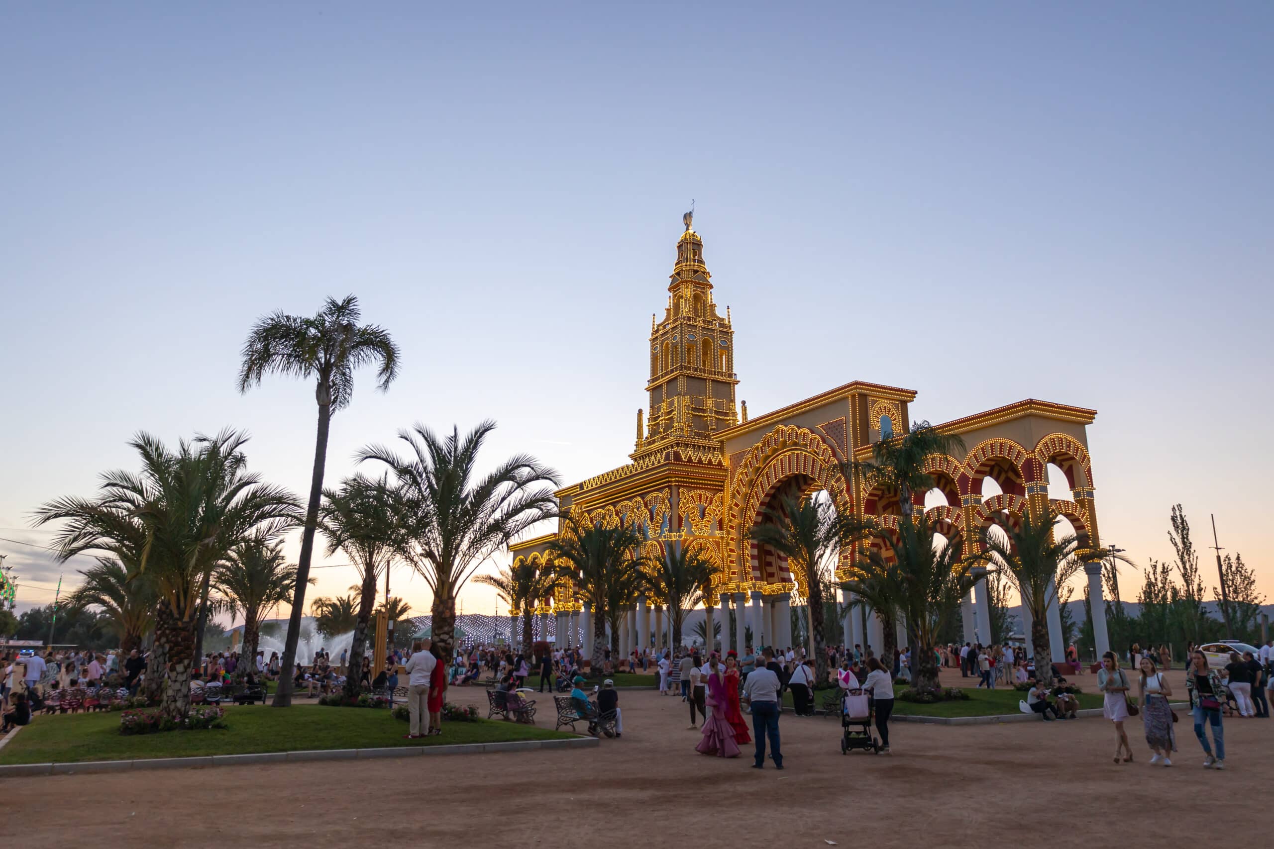 Reportaje Iluminacion Feria Cordoba 2 scaled